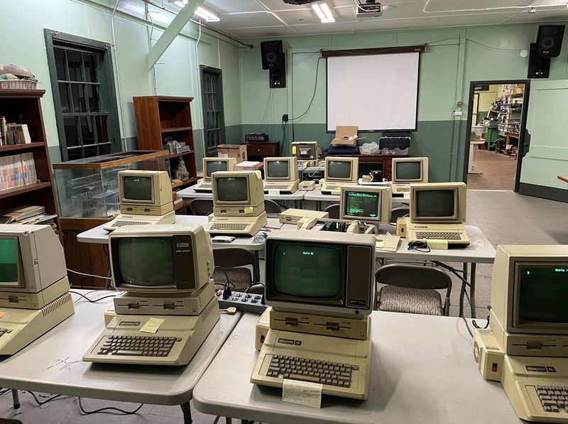 1990s Computer Lab