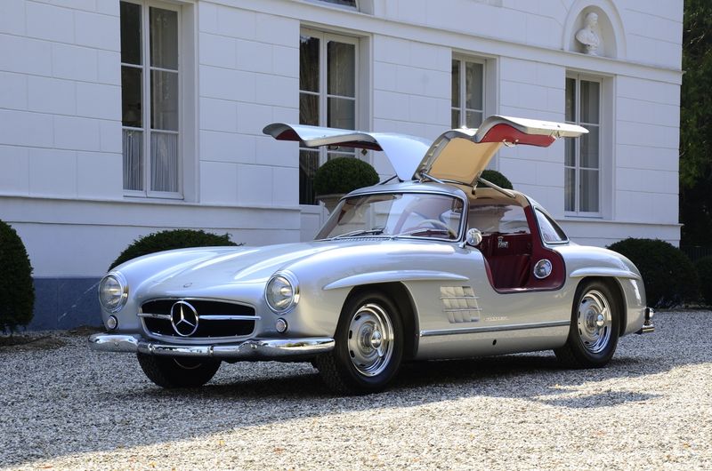 Mercedes-Benz 300SL Gullwing Doors