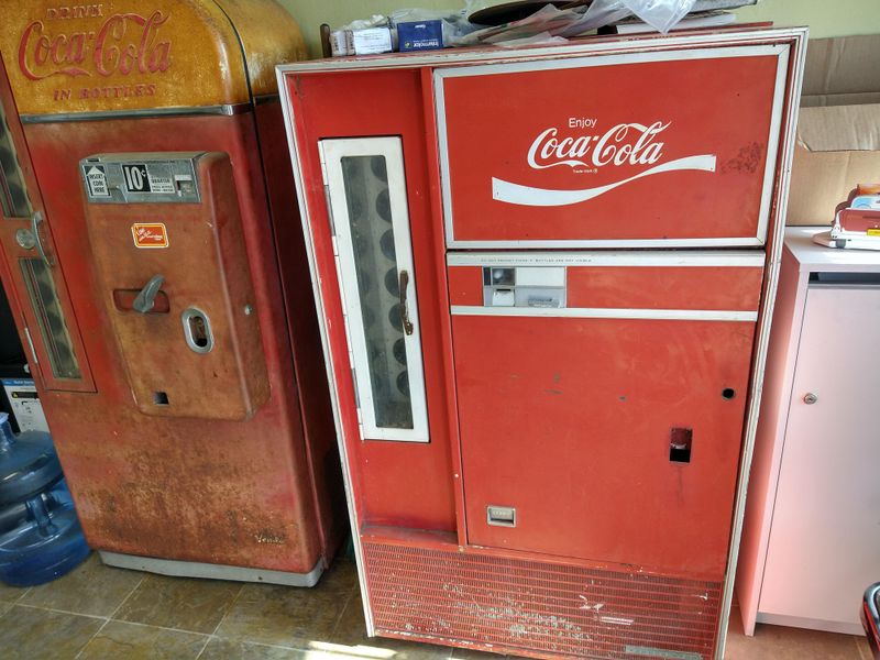 Soda Machines with Coin Stuck Mechanisms