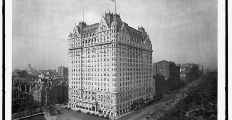 25 Rare Vintage Photos of The Plaza Hotel That Are Simply Spectacular