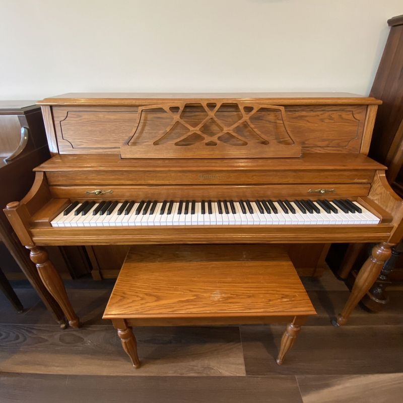 Baldwin Pianos