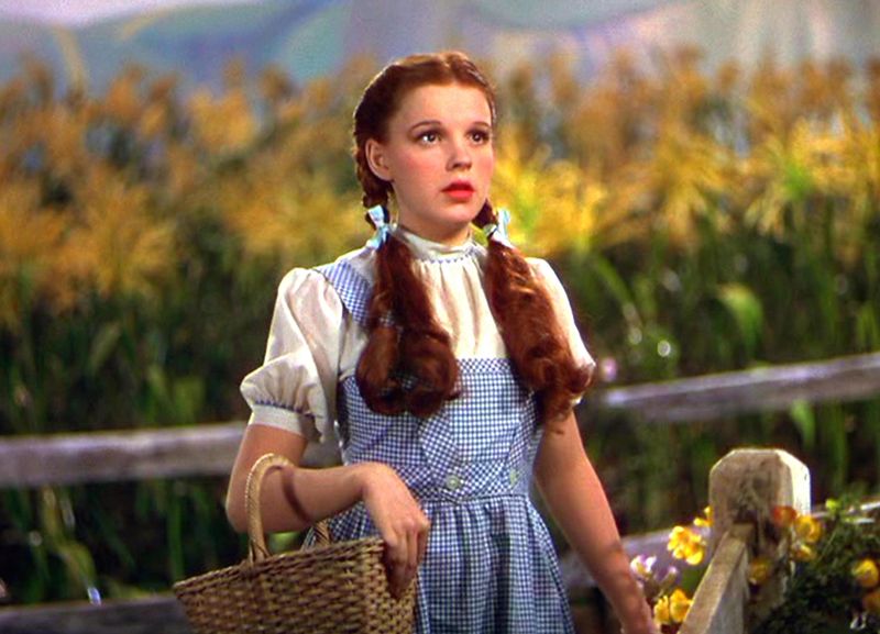 Dorothy’s Blue Gingham Dress – The Wizard of Oz (1939)