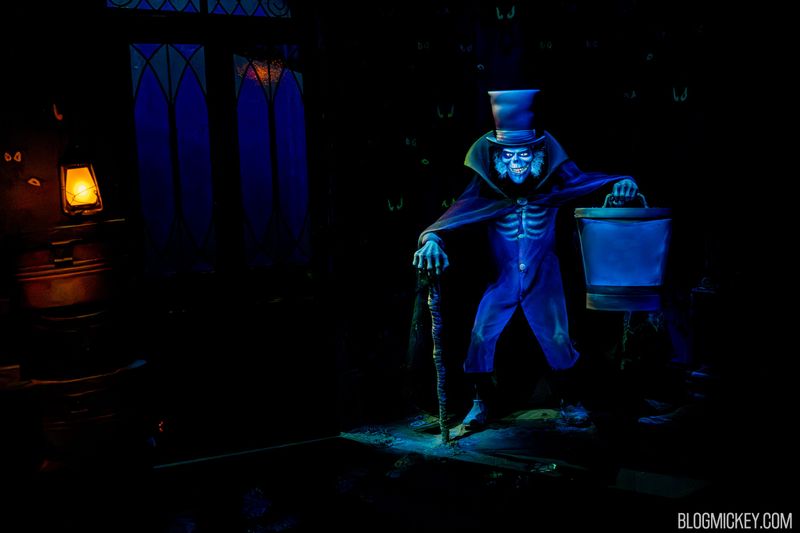 Haunted Mansion's Ghostly Opening