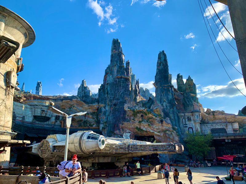 Star Wars: Galaxy's Edge Opening