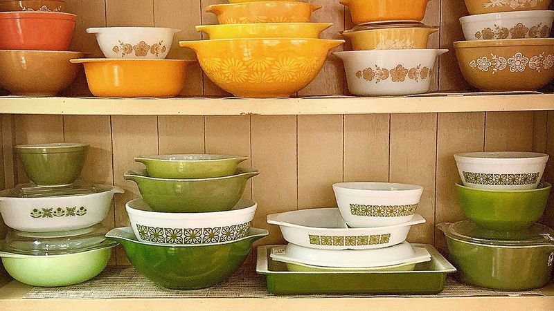 Vintage Pyrex Dishes