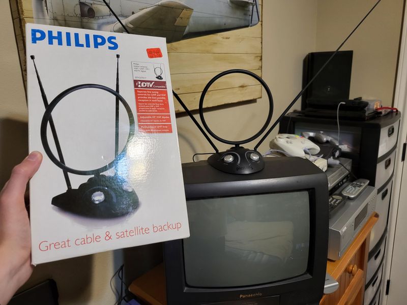 Tuning a TV with Rabbit Ears