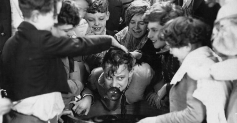 13 Boomer-Era Birthday Party Games That Would Confuse Kids Today