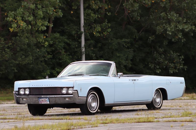 1966 Lincoln Continental Convertible - Open-Air Luxury