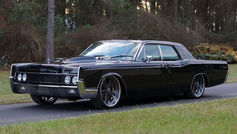 1967 Lincoln Continental Sedan - The Last of the Classics