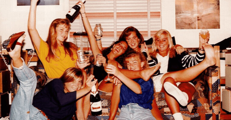 23 Crazy Things Everyone Did In College In The ’80s