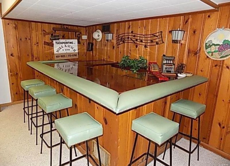 Basement Wet Bars For Grown-Up Fun