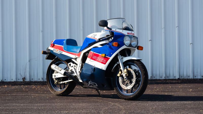 Suzuki GSX-R750