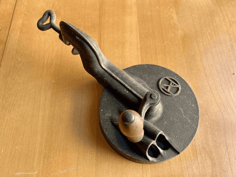 Bean Stringer and Slicer: The Vegetable Prepper