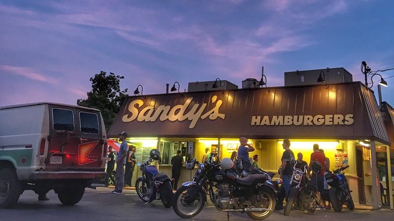 Sandy's: The Midwestern McDonald's Alternative