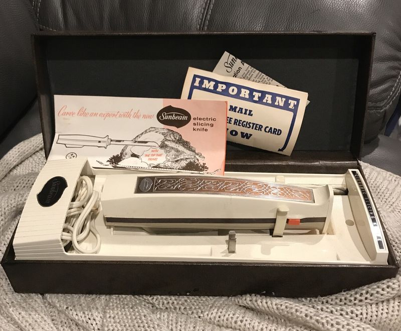 The Cordless Electric Knife