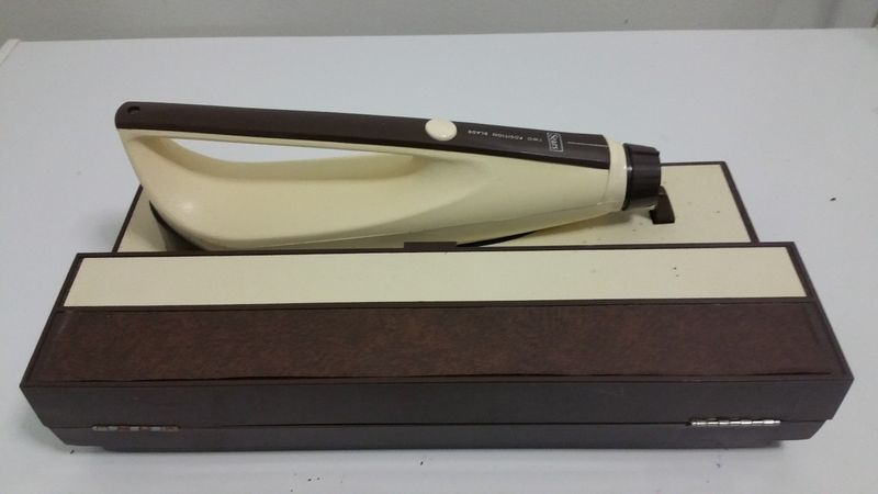 Electric Carving Knife