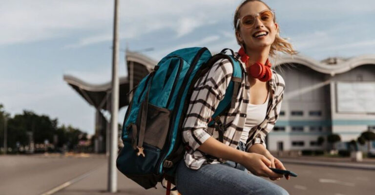 16 Budget Travel Hacks From The ’60s That Make Modern Travel Look Complicated