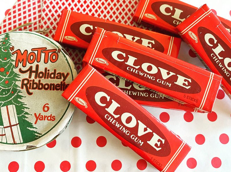 Clove Gum