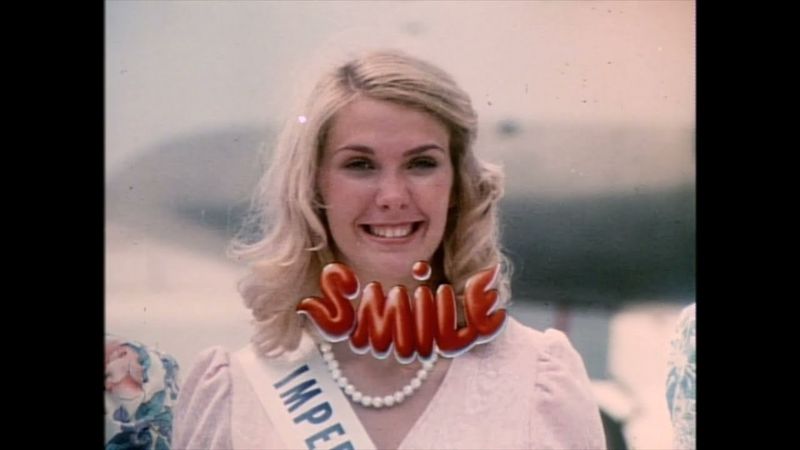 Smile (1975)
